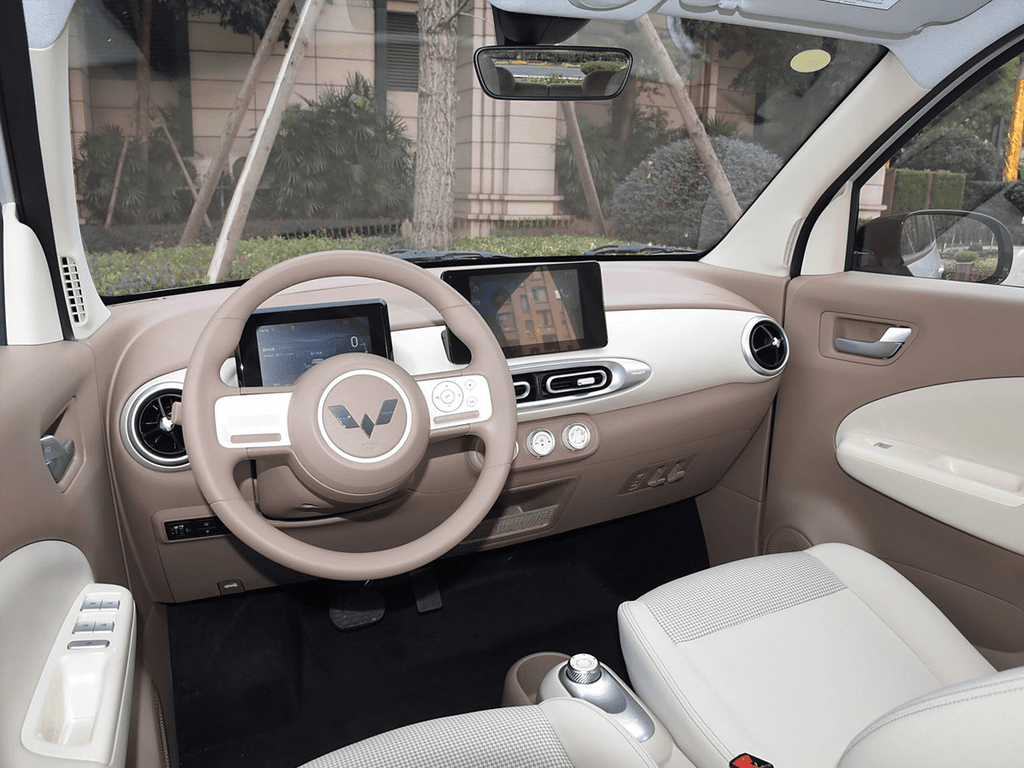 2025 ولينغ هونغقوانغ ميني EV 4 أبواب