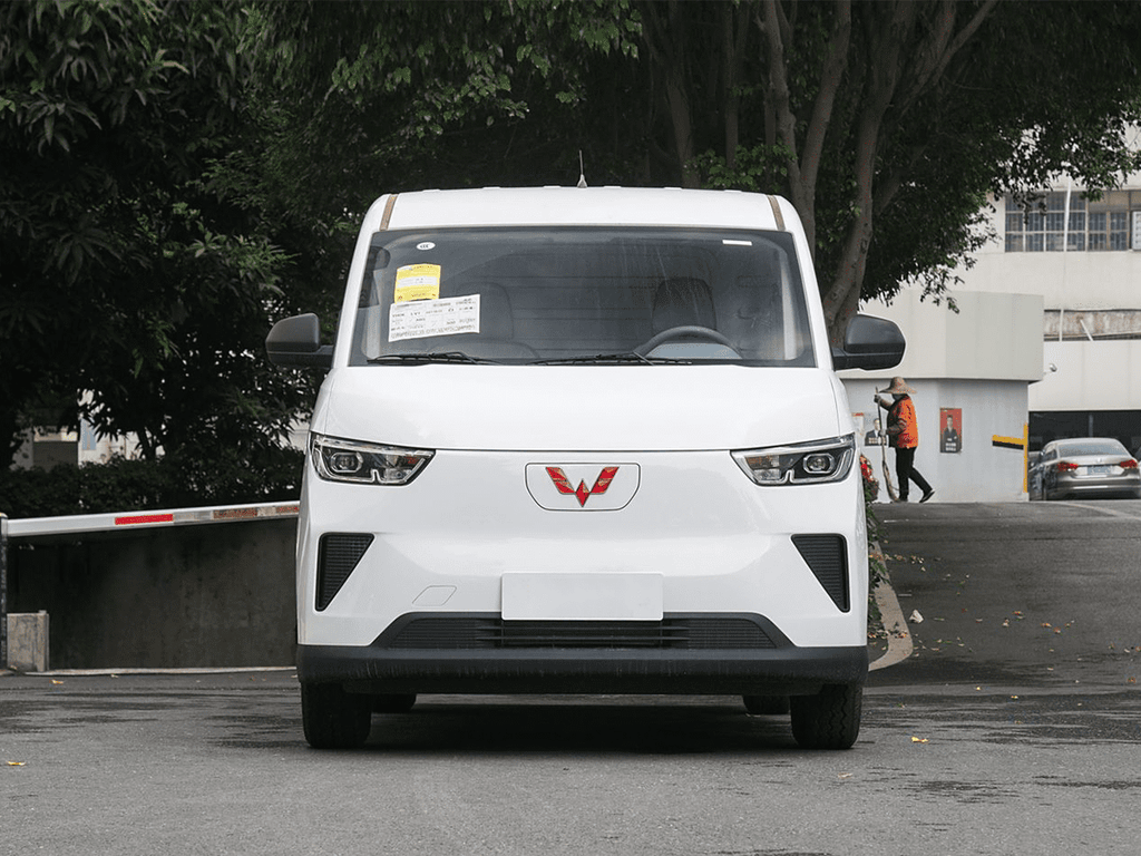 شاحنة الشحن الكهربائية Wuling Yangguang موديل 2025 