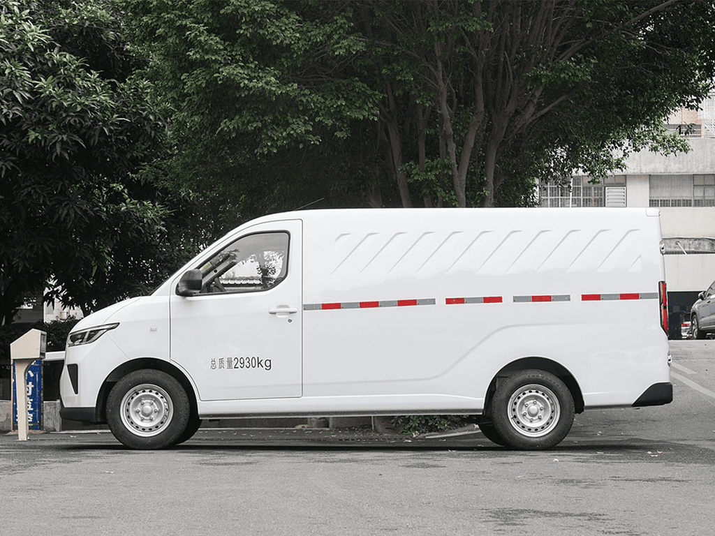 شاحنة الشحن الكهربائية Wuling Yangguang موديل 2025 